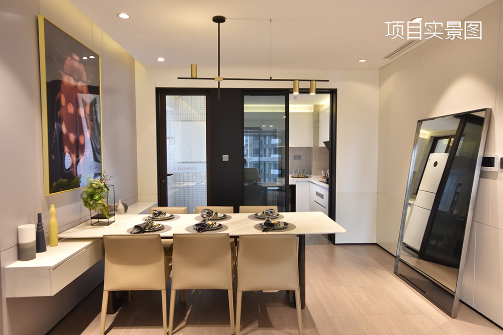 样板房展示效果 - 棕榈彩虹